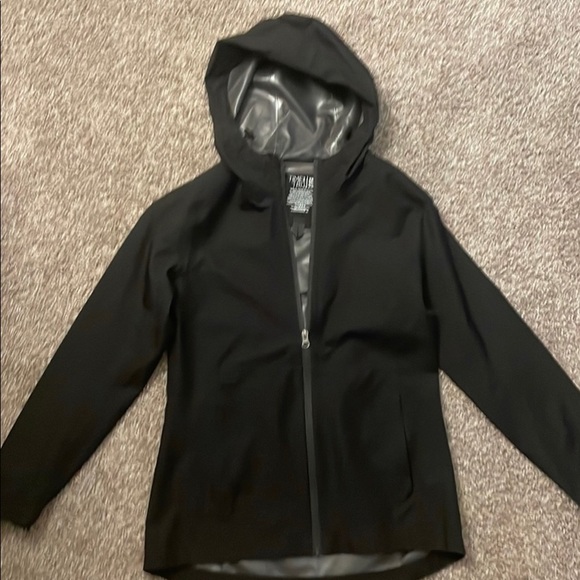 2 jackets 1 cardigan 1 sweater 1 top 1 jean jacket.all for the price of one - Picture 2 of 11